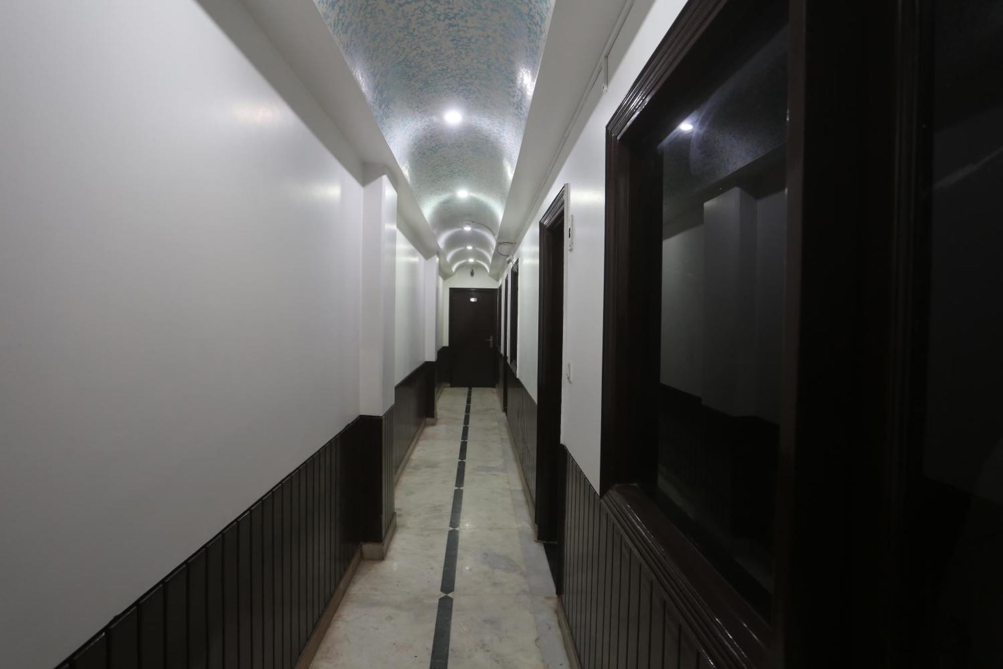Hotel Delhi Aerocity Inn New Delhi Exterior photo