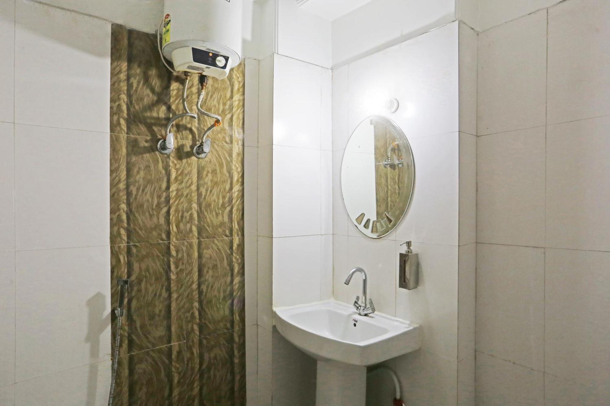 Hotel Delhi Aerocity Inn New Delhi Exterior photo